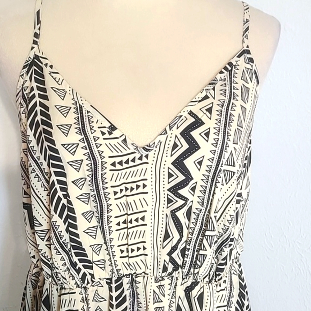 Shein Beige & Black Print Sundress with Spaghetti Straps, Size 0XL or Size 12 - Picture 4 of 10